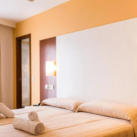 Sagitario Ciutadella Hostel *