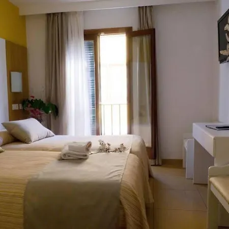 Sagitario Ciutadella Hostel